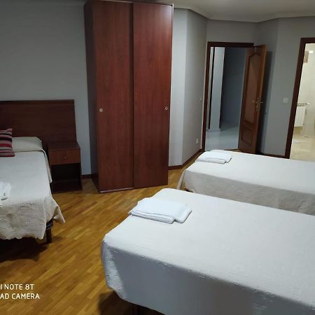 Hostal Cerecedo Леон Екстер'єр фото